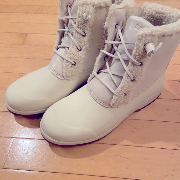 Sperry Shoes - NIB Sperry Maritime Teddy Ivory Boots - Size 8.5 - New With Tags